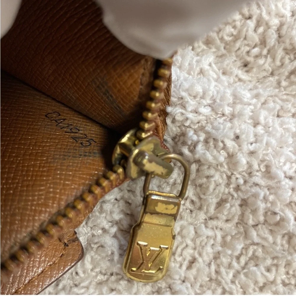 Louis Vuitton Monogram Sarah Long Wallet CA1925 - Picture 11 of 15